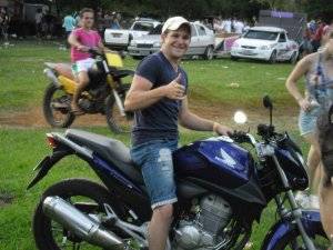 Jovem que pilotava a moto morreu na 

colisão entre os veículos