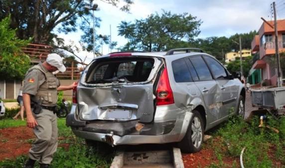 O veículo andou de ré por mais de 60 metros