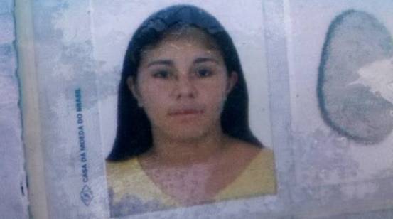 Três adultos e uma criança de 5 meses estavam 

no carro