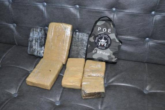 Jovem ainda 

apresentou à Brigada Militar uma carteira de identidade falsa, do Paraguai