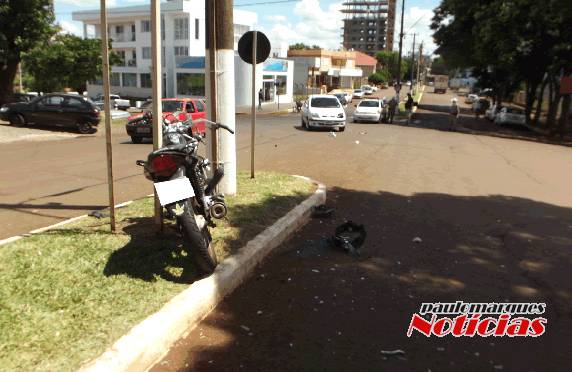 O piloto da moto teve ferimentos 

graves na cabeça