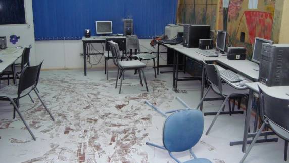 Ladrões atacaram durante a noite e madrugada