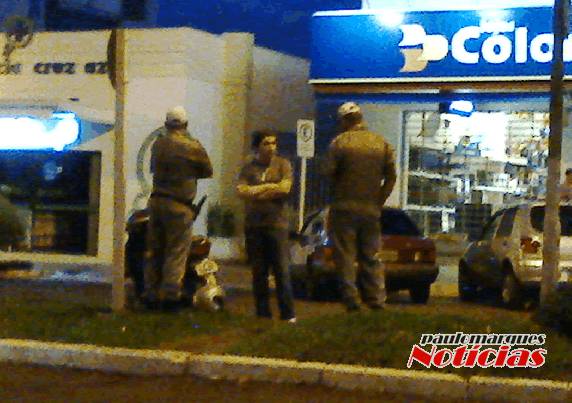 A mulher encontra-se internada em observação no HSVP