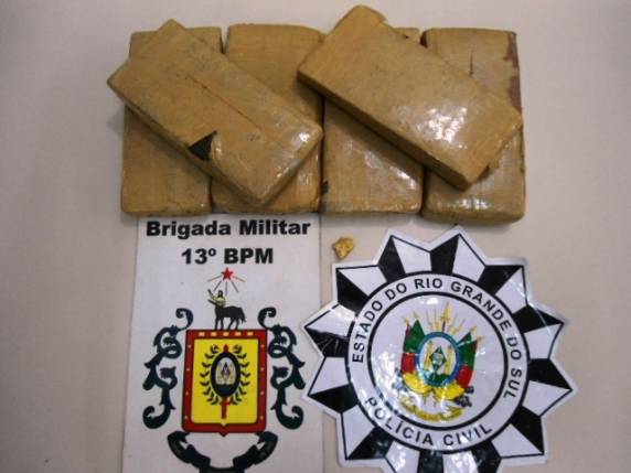 A maconha foi encontrada na casa do acusado