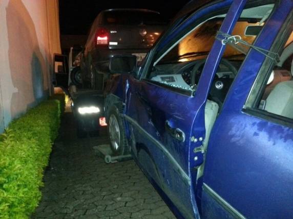 Dupla abordou aposentados e foi surpreendida por homem de 

31 anos