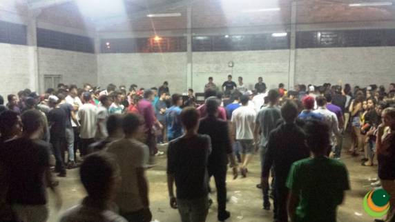 Na copa havia uma expressiva quantia de uísque, 

cachaça, energético e cerveja, além de preservativos e vestígios de entorpecentes