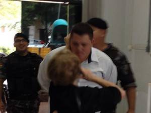 Segundo o advogado, suspeito foi liberado 

após pagar fiança na sexta