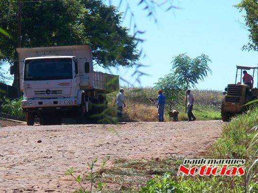 Setor competente providenciou o concerto do calçamento na manhã desta segunda-feira