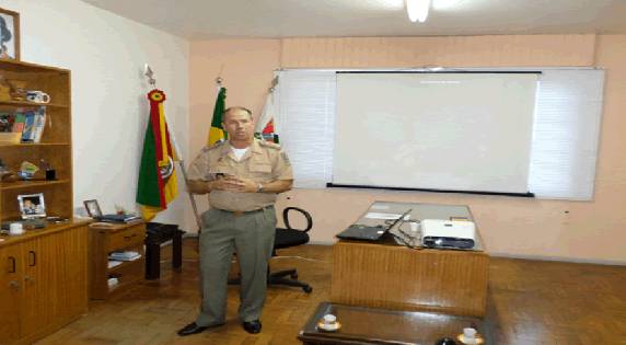 Na ocasião o Cmt Regional apresentou também o 

Plano de Gestão e Estratégia do CRPO 2014 - 2018 ao General de Brigada
