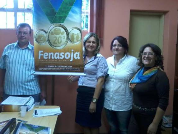 Segundo a presidente da 

Comissão de Cultura e Turismo Bernardete a finalidade desse concurso é incentivar a produção literária dos alunos do município, objetivando divulgar a produção de soja e a própria feira