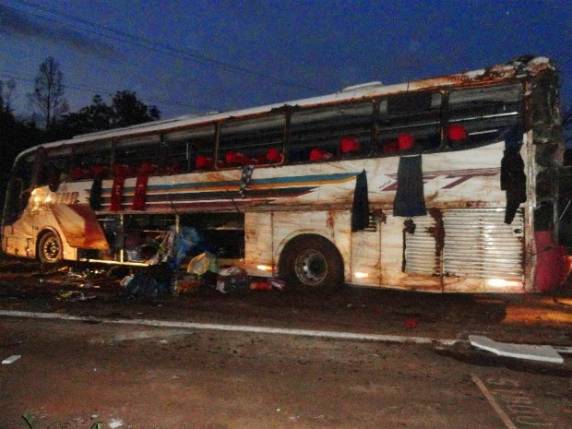 Ônibus saiu de Foz seguia para SP na madrugada desta segunda-feira 

(21)