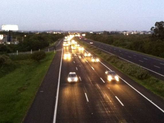 Motoristas também enfrentam dificuldades na BR-290 e BR116