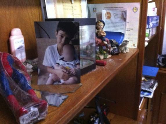 Pai, madrasta e uma amiga do casal seguem 

presos por suspeita do crime