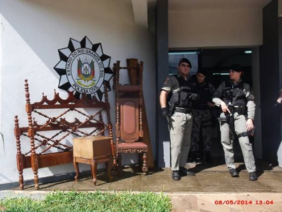 Após lavrado o 

flagrante, ela foi conduzida ao Presídio Regional de Santo Ângelo