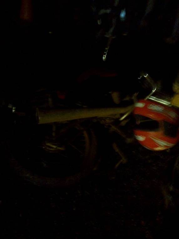 O carona da moto teve fratura em uma das pernas