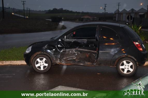 A 

condutora do Ford Ka, placas de Tenente Portela, ficou ferida e foi socorrida ao Hospital Santo Antônio