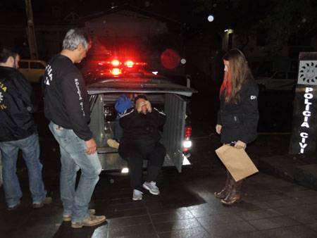 Segundo delegado, filha do casal teria agido junto com o namorado