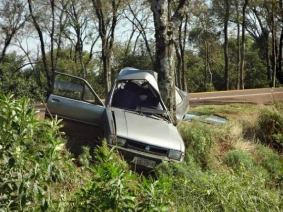 Acidente de trânsito deixou uma pessoa morta e outra gravemente ferida na BR-468 em Coronel Bicaco 