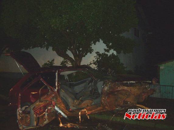 O acidente aconteceu por volta das 22h deste sábado (14), na ERS 342 em Vila 

Pitanga