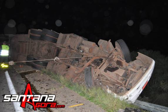 O acidente 

ocorreu na tarde deste domingo (22) em Santana da Boa Vista