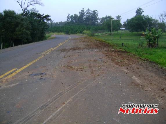 O caminhão com placas de Canoas estava vazio