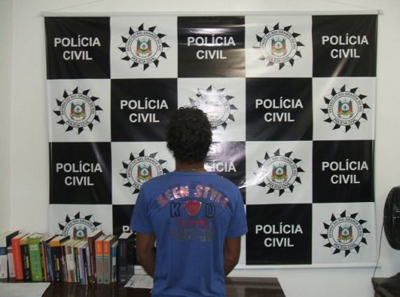 Homem é preso por roubo em Santo Augus