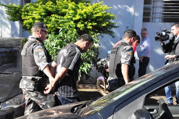 Prisão e apreensão de mercadorias foi realizada pela Brigada Militar em uma 

empresa de fachada no bairro 15 de Novembro