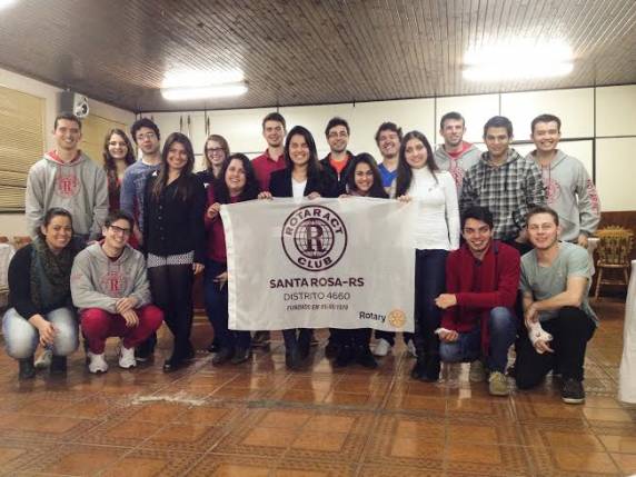 Evento busca aproximar a comunidade à Família Rotária