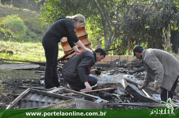 Casal morava junto há 27 dias e casa foi consumida por um incêndio