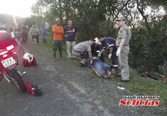 Os veículos colidiram na localidade de Bela União-Santa Rosa, por 

volta das 17he45min desta segunda-feira (18)