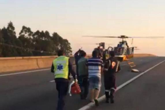 Socorrista do SAMU estava 

fora do serviço e preso na fila, no trânsito em Laguna, quando ocorreu um engavetamento de 5 veículos