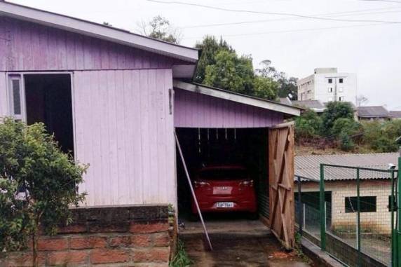 Veículo havia sido 

roubado em Farroupilha na terça-feira