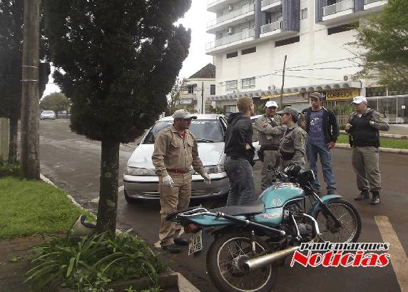 O piloto da moto dispensou atendimento médico