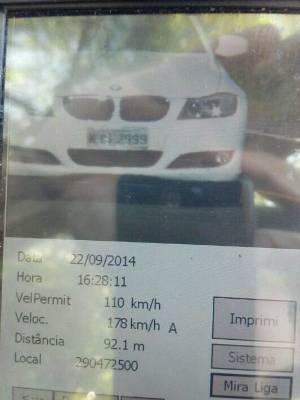 Minutos antes, condutor também foi detectado por radar a 150 km/h
