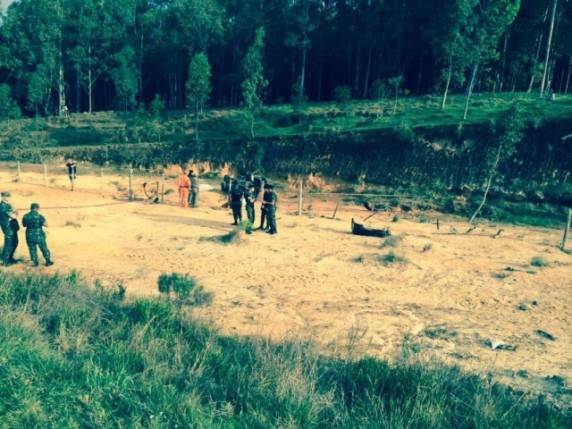 Focus onde eles estavam capotou perto da localidade de Pau Fincado, em Rosário do Sul