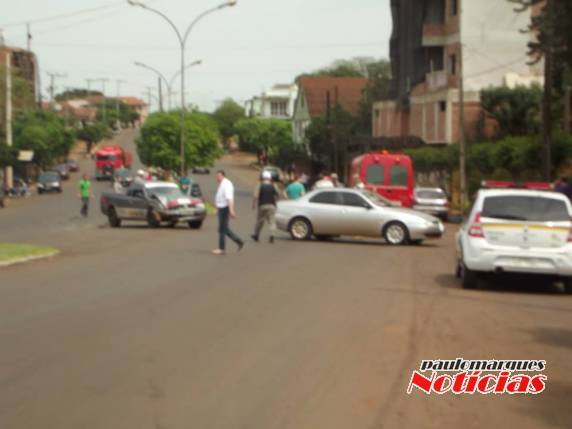 O motorista da Saveiro teve ferimentos 

leves