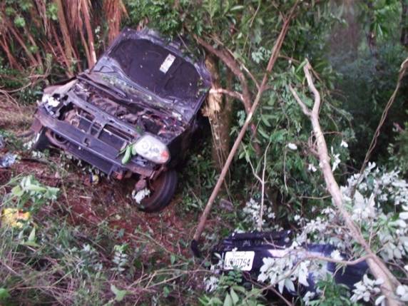 O motorista perdeu o controle do veículo em uma tetativa de ultrapassagem