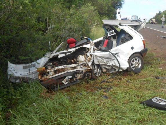 Um homem de 38 anos morreu no local
