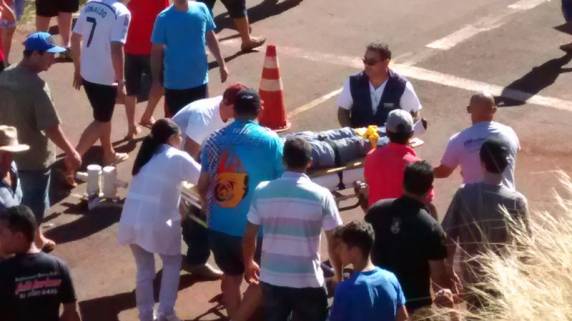 Otávio Dorneles, piloto são-luizense de arrancadas, sofreu acidente enquanto 

pilotava veículo na pista San Marcos