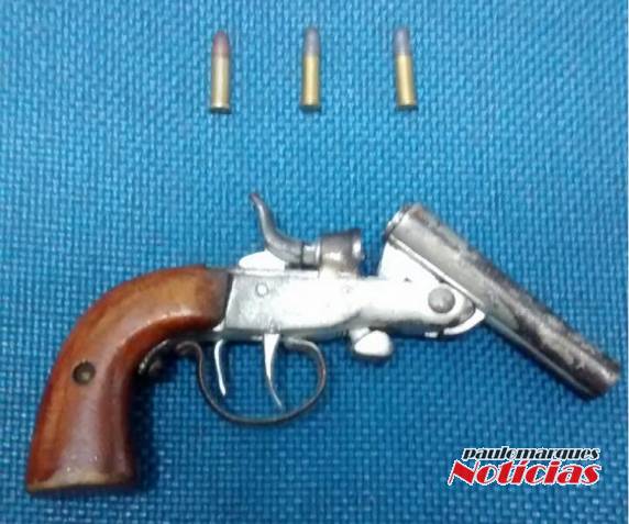 A ação dos policiais ocorreu por volta das 4h da madrugada este sábado (20)