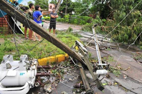 Conforme a Defesa Civil, cidades mais atingidas foram Santa Cruz do Sul, Santana do Livramento e Esteio
