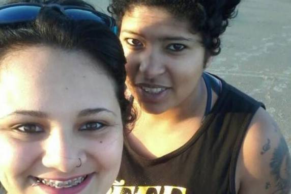 Caminhonete na contramão colidiu com a moto em que as jovens estavam na Avenida Paraguassu, causando a morte de Manuela Teixeira, 

19 anos, e deixando Franciele Melo, 22, gravemente ferida