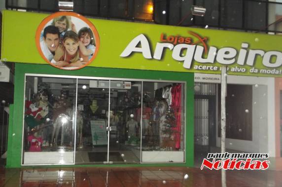 Levaram da loja dinheiro e mercadorias
