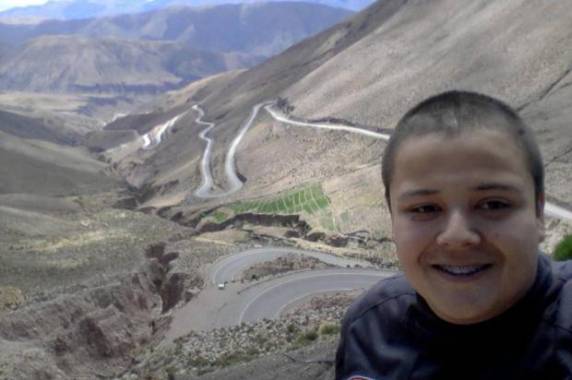 Família do jovem tenta contratar avião com UTI para possiblitar retorno a Capital