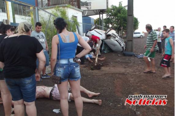 O acidente aconteceu em frente a indústria Jardinox, por volta das 20he15min