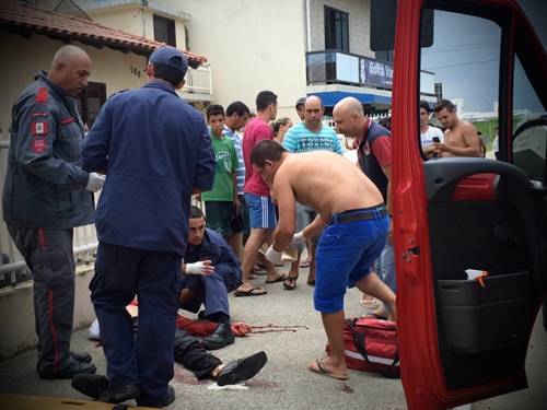 Crime ocorreu na tarde deste sábado em frente à uma churrascaria