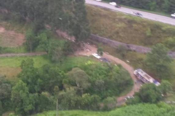 Veículo saiu de Passo Fundo em direção a Florianópolis. Nove pessoas 

morreram