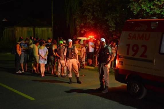 Vítima foi atingida por três disparos