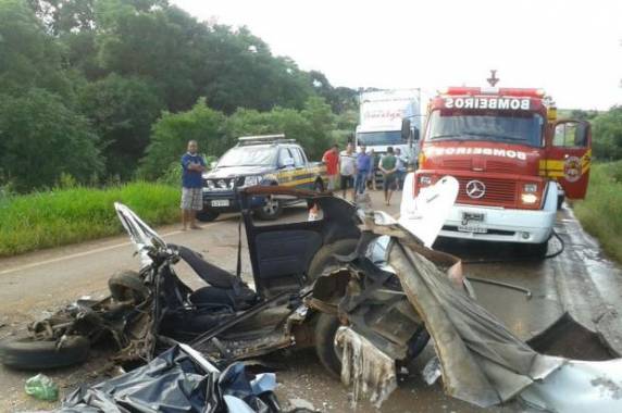Colisão aconteceu por volta das 8h, em Guarujá do Sul