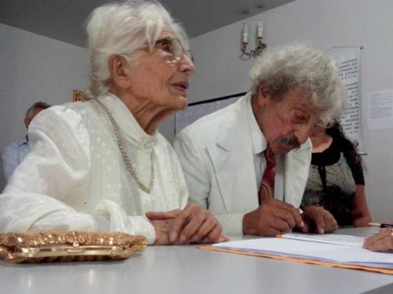Casal vive em Tatuí (SP) e demorou dois anos para reunir documentos